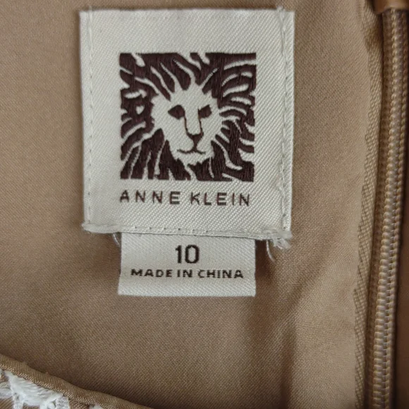 Anne Klein Sleeveless Lace Overlay Cotton Blend Tiered Skirt Tan & White Dress - Picture 3 of 11